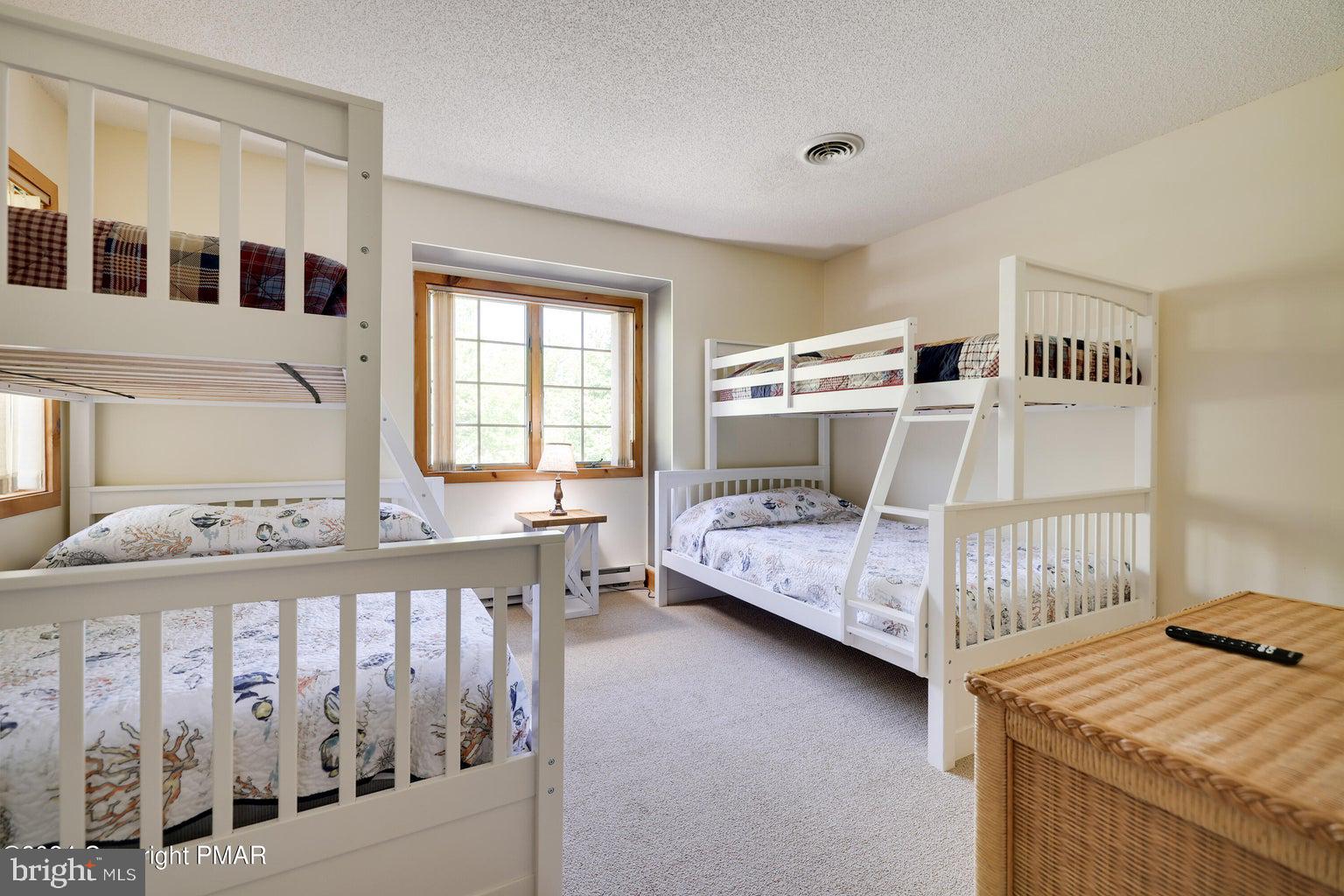 SNOW RIDGE VILLAGE - Residential