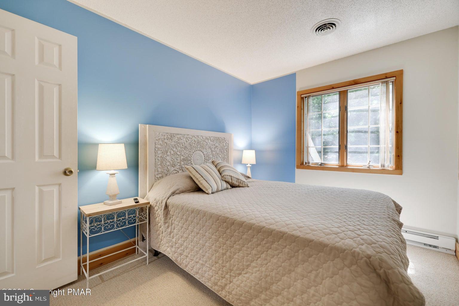 SNOW RIDGE VILLAGE - Residential