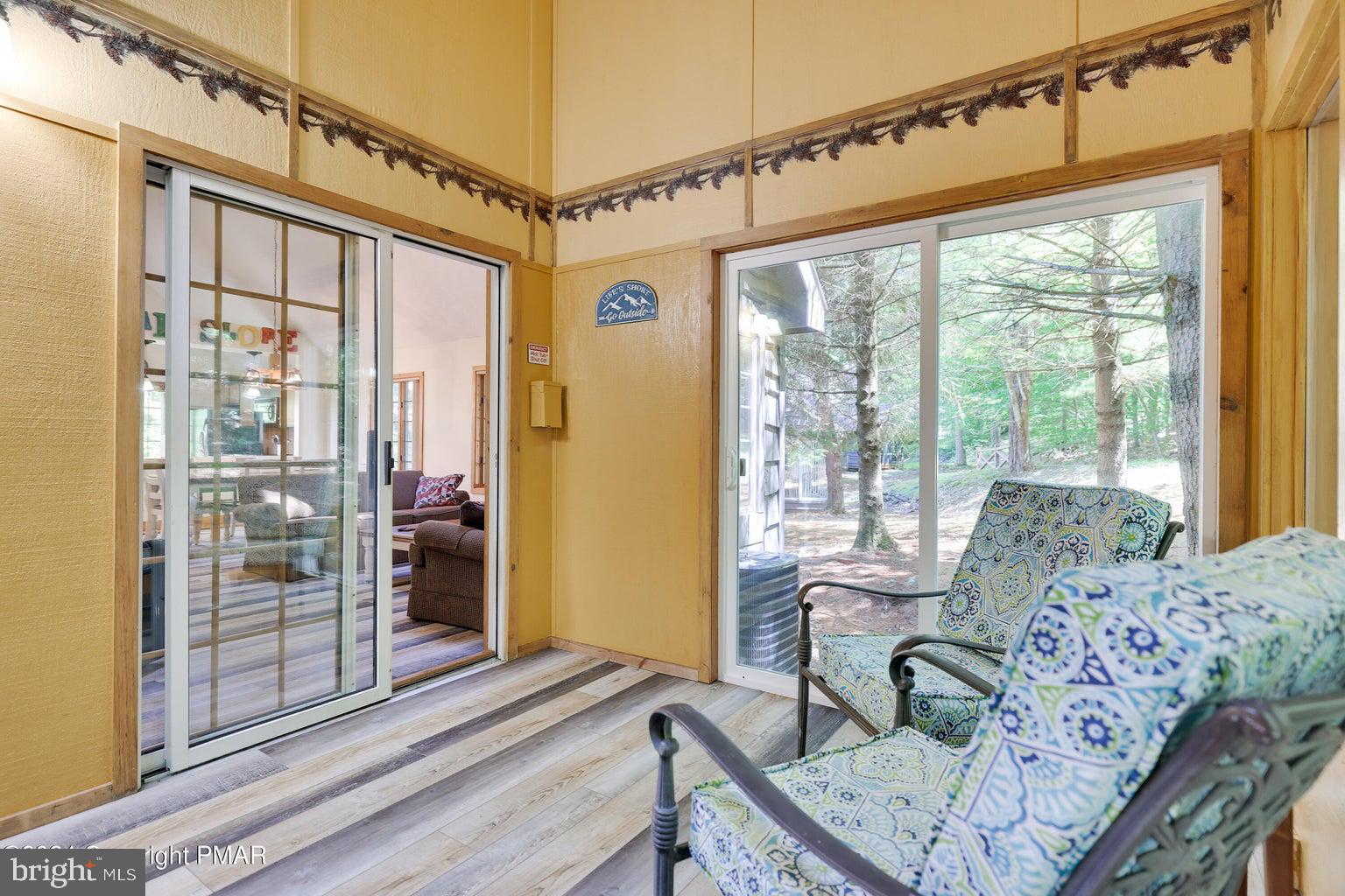 SNOW RIDGE VILLAGE - Residential