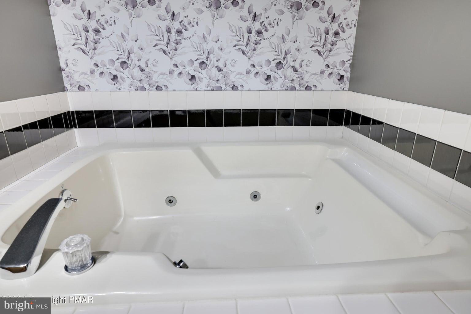 SNOW RIDGE VILLAGE - Residential