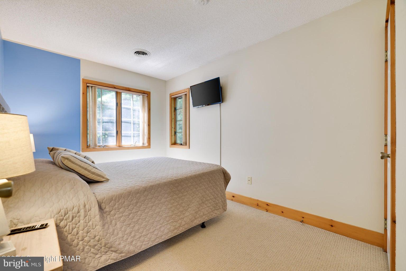 SNOW RIDGE VILLAGE - Residential