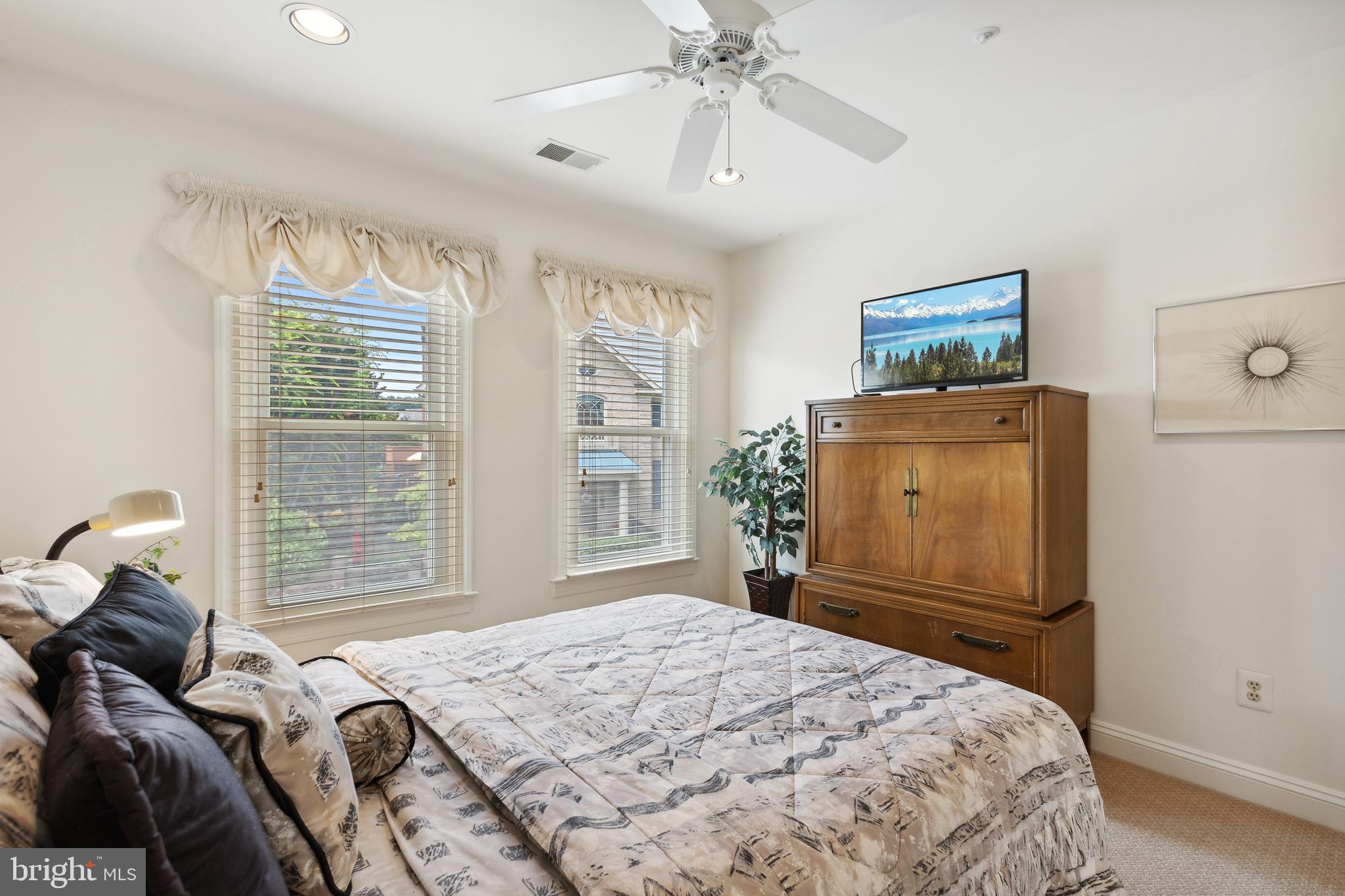 POTOMAC CREST - Residential