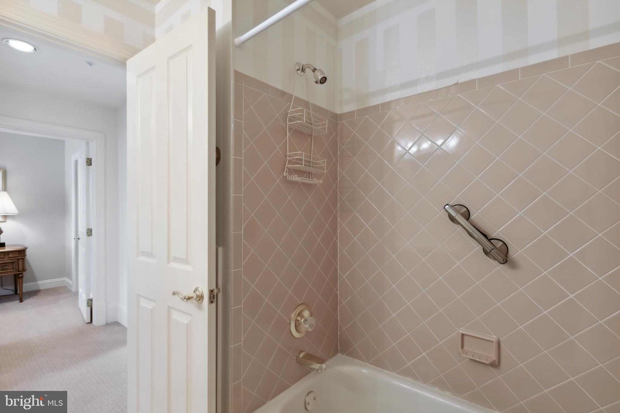 POTOMAC CREST - Residential