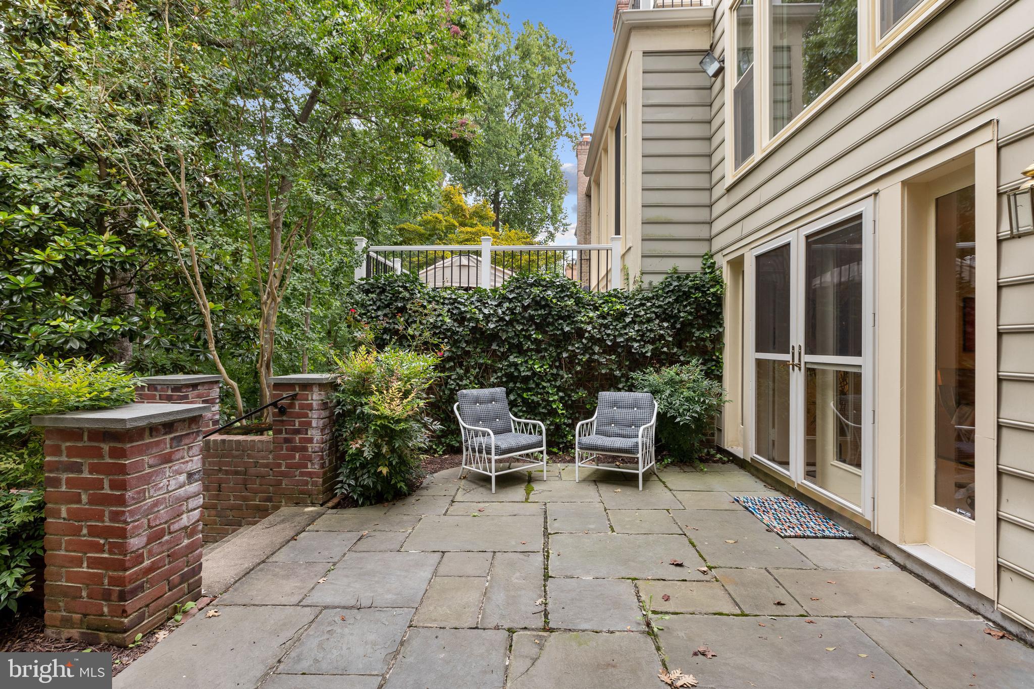 POTOMAC CREST - Residential