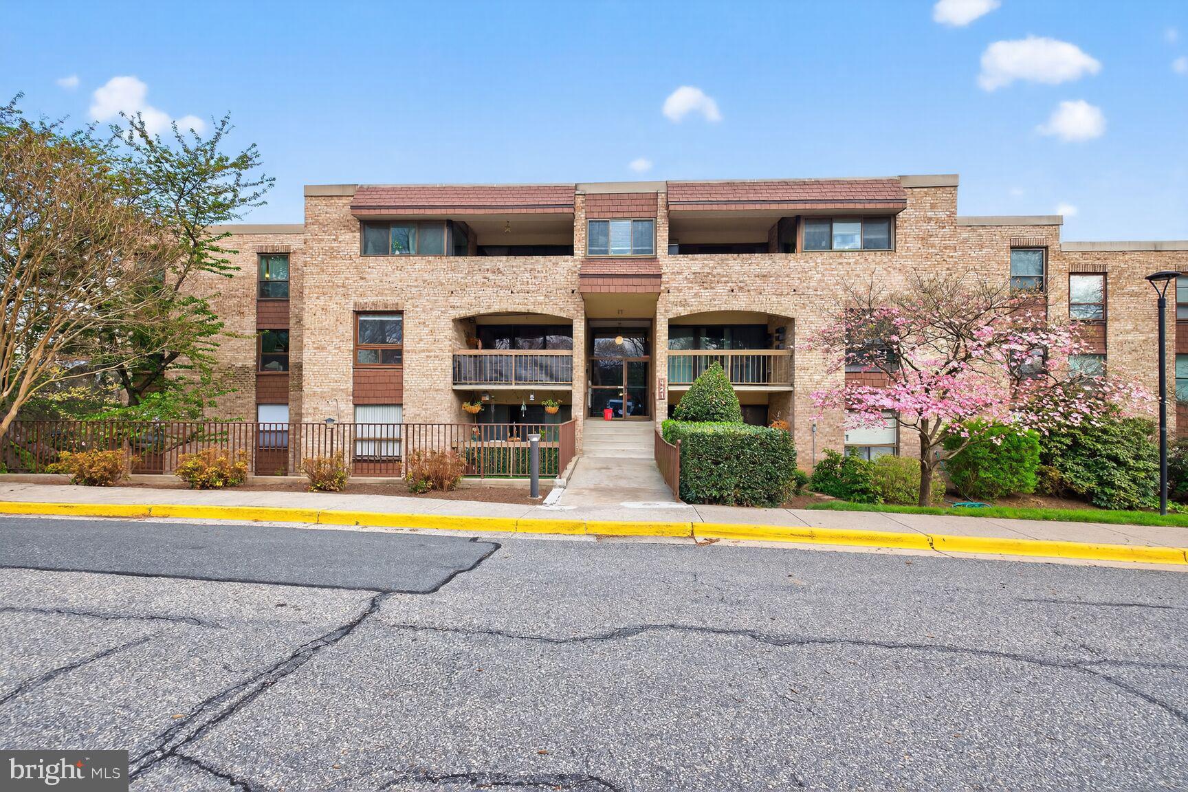 HYDE PARK - Residential