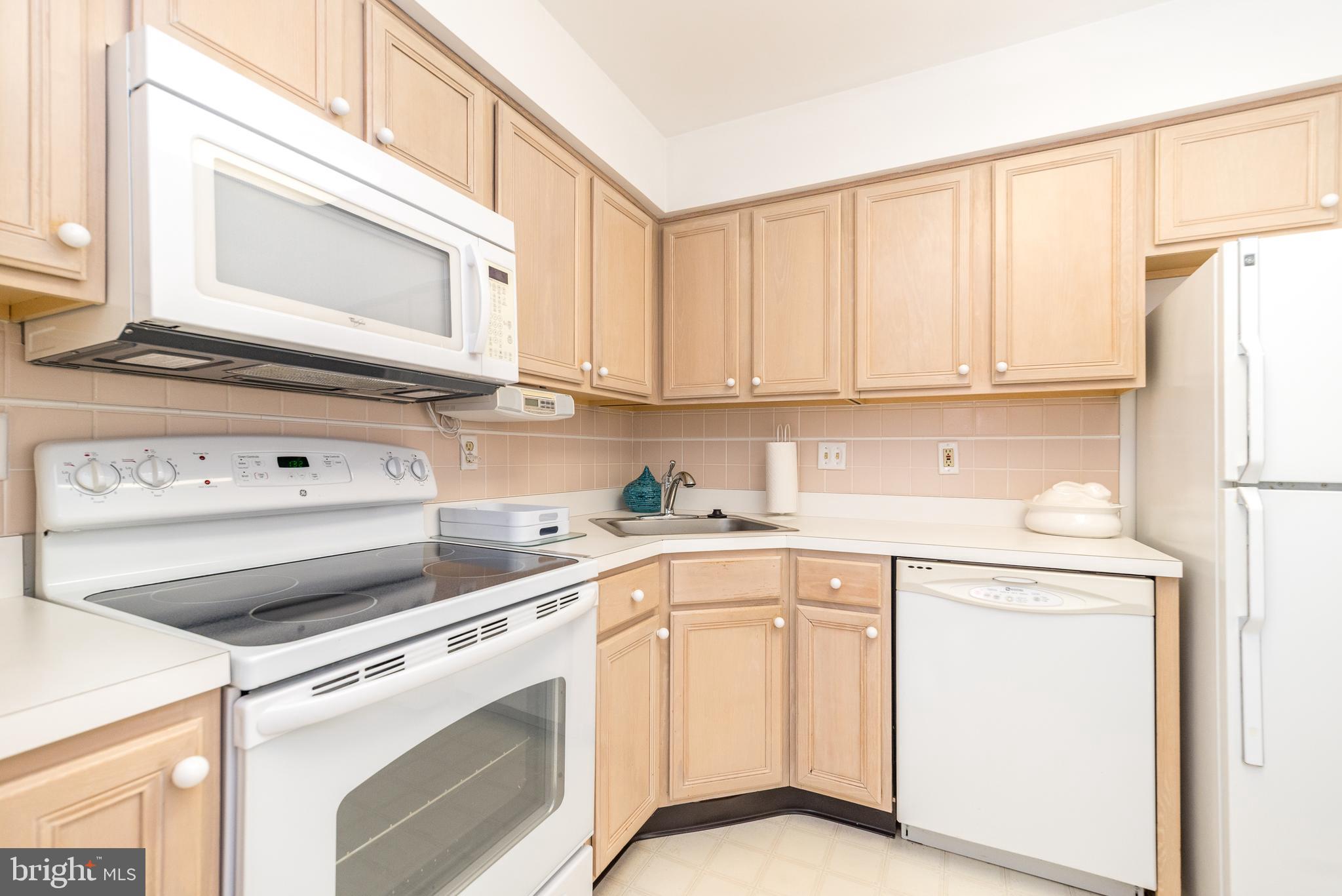 MONTGOMERY PLACE - Residential