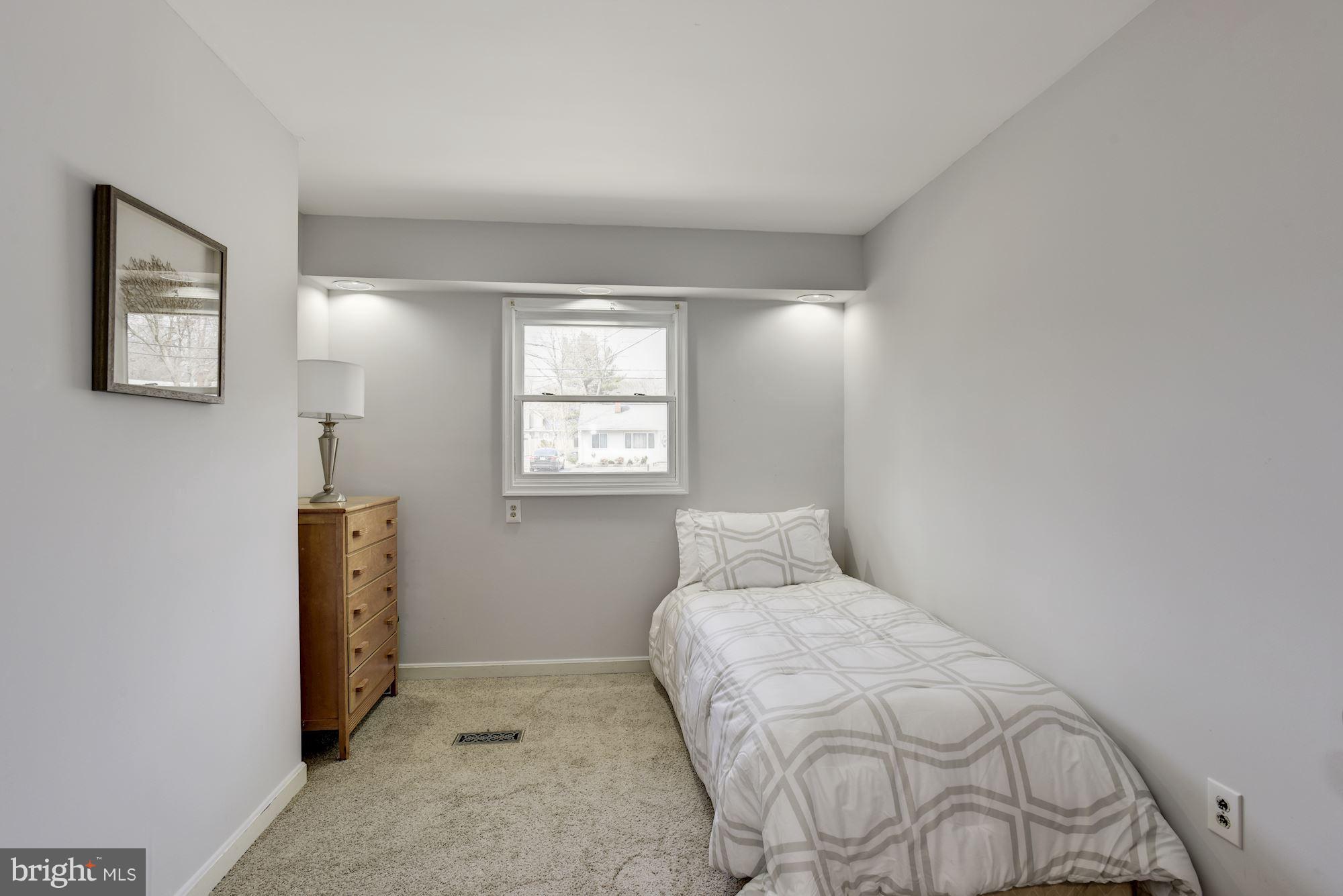 RIVERDALE PARK - Residential