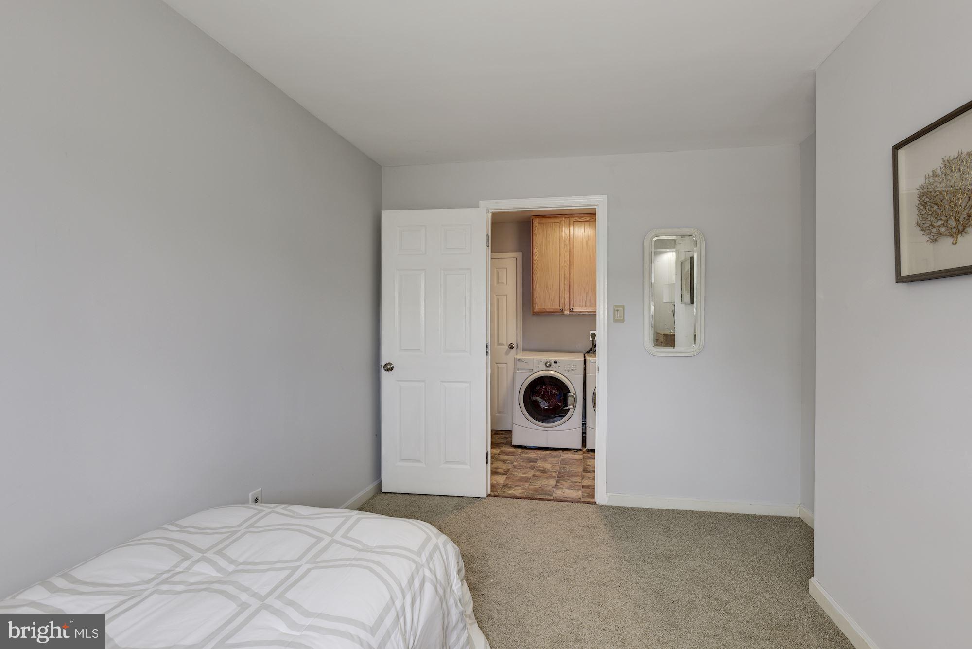 RIVERDALE PARK - Residential