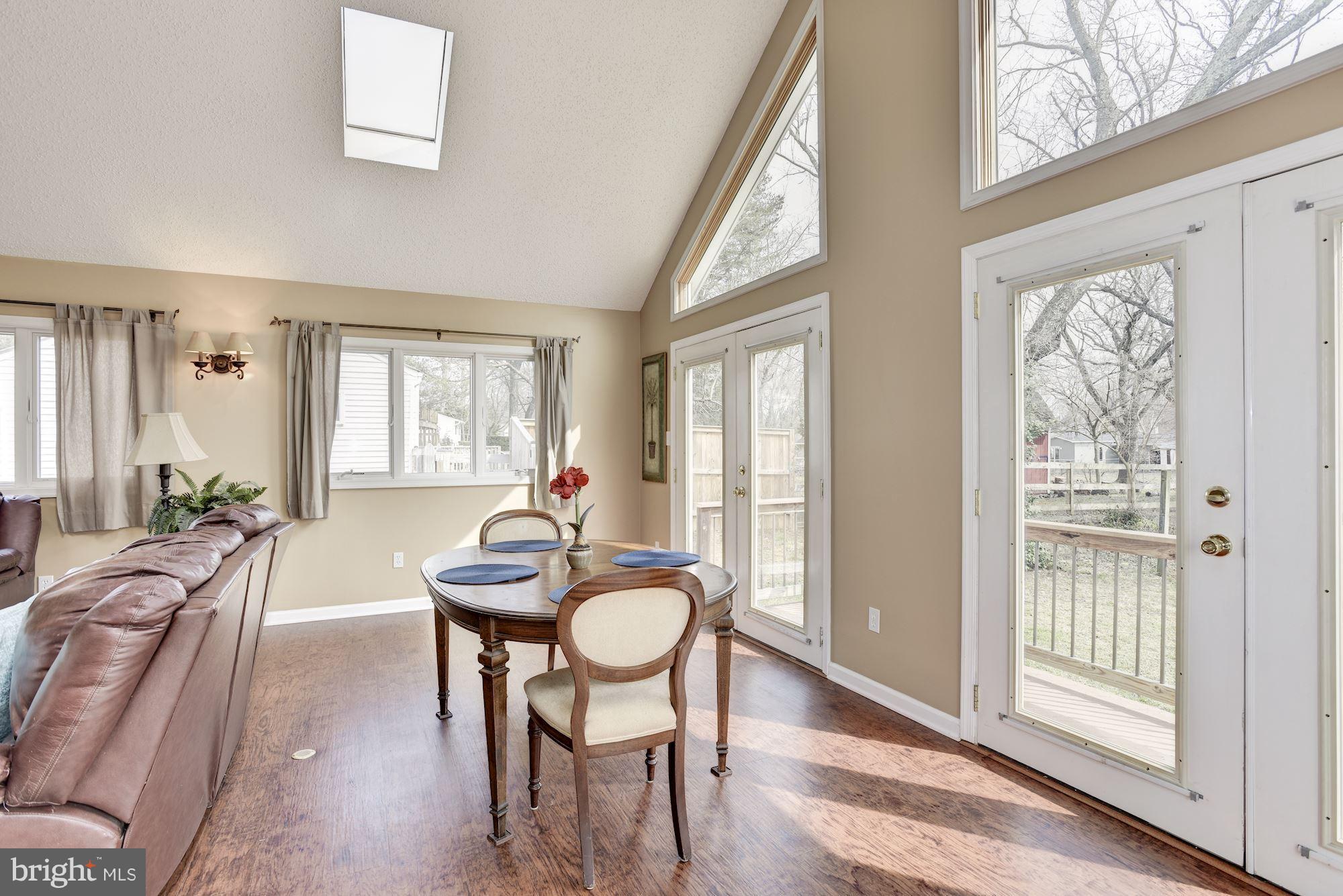 RIVERDALE PARK - Residential