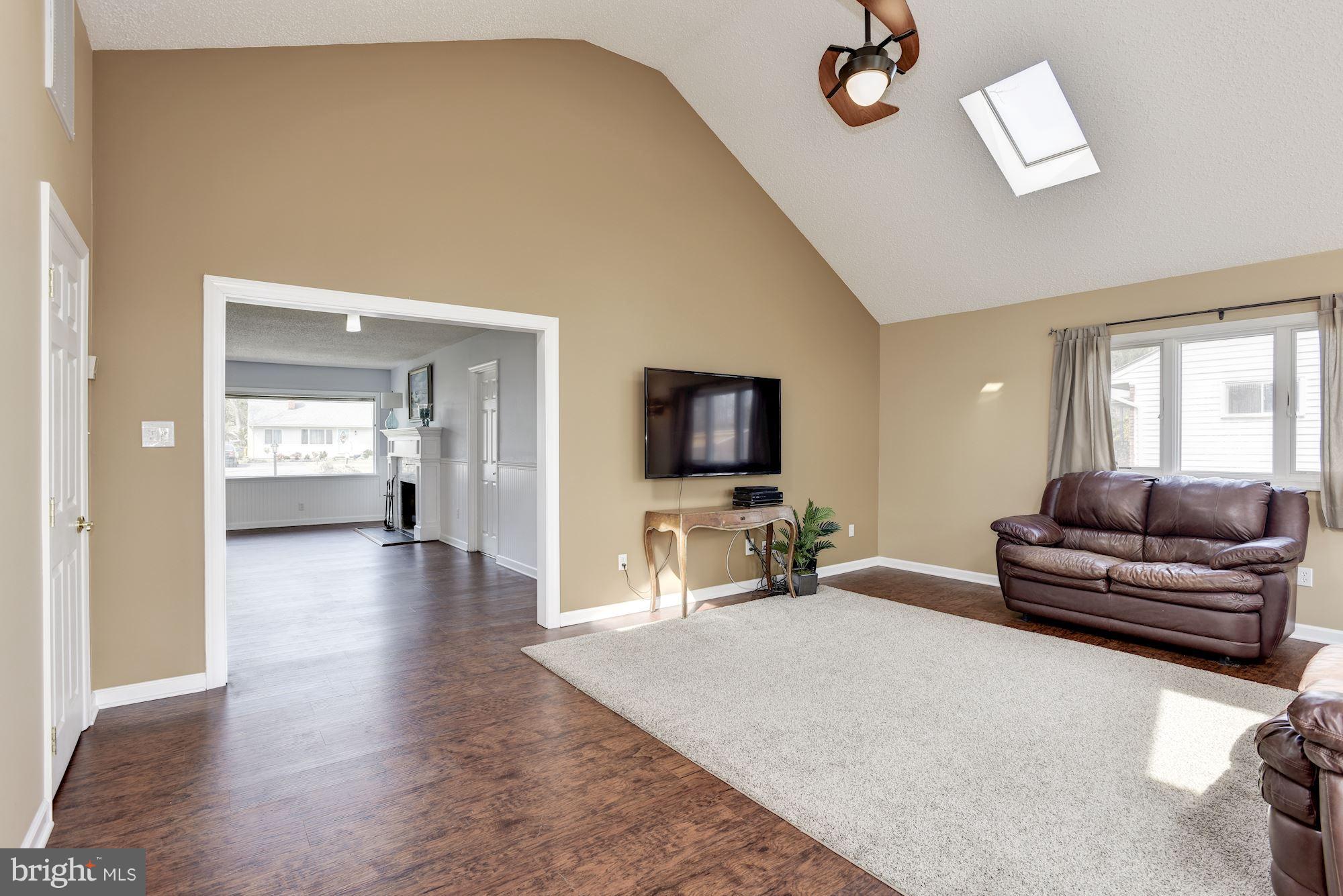 RIVERDALE PARK - Residential