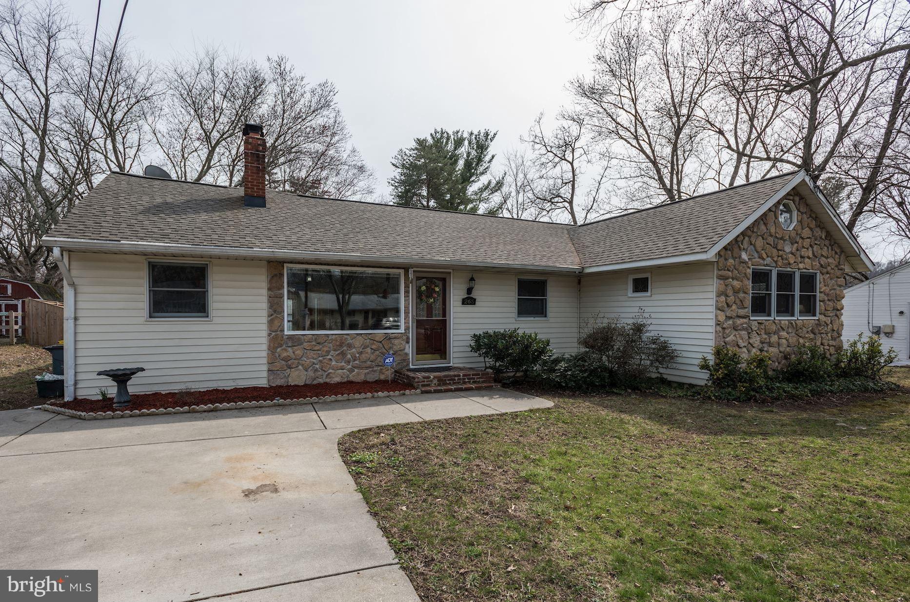 RIVERDALE PARK - Residential