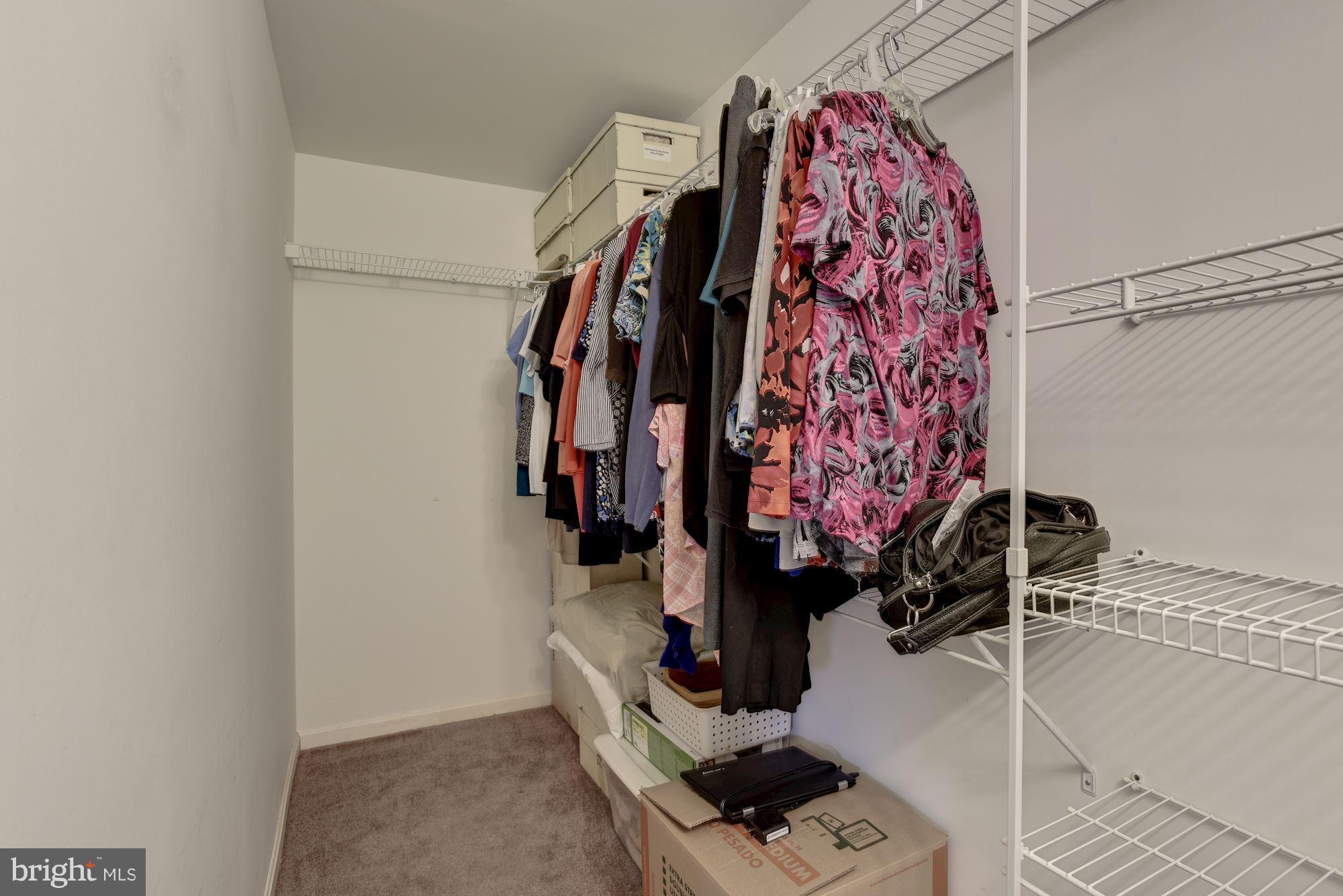 RIVERDALE PARK - Residential