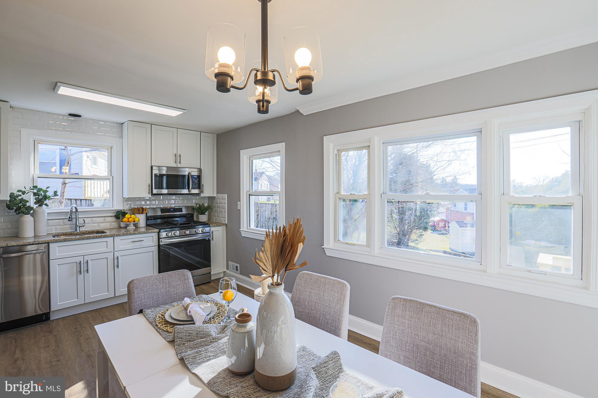 SUNRISE CEDARS - Residential