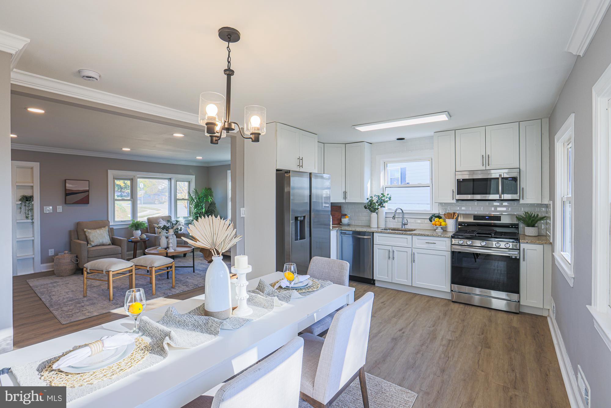 SUNRISE CEDARS - Residential