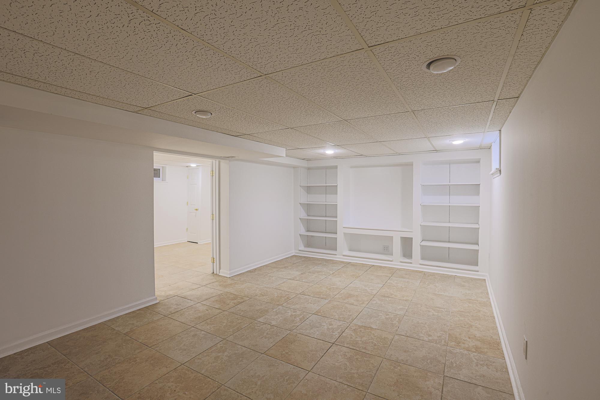 SUNRISE CEDARS - Residential