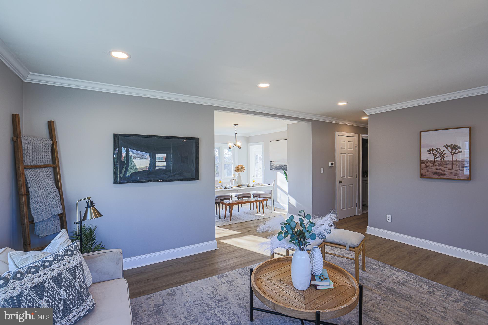 SUNRISE CEDARS - Residential