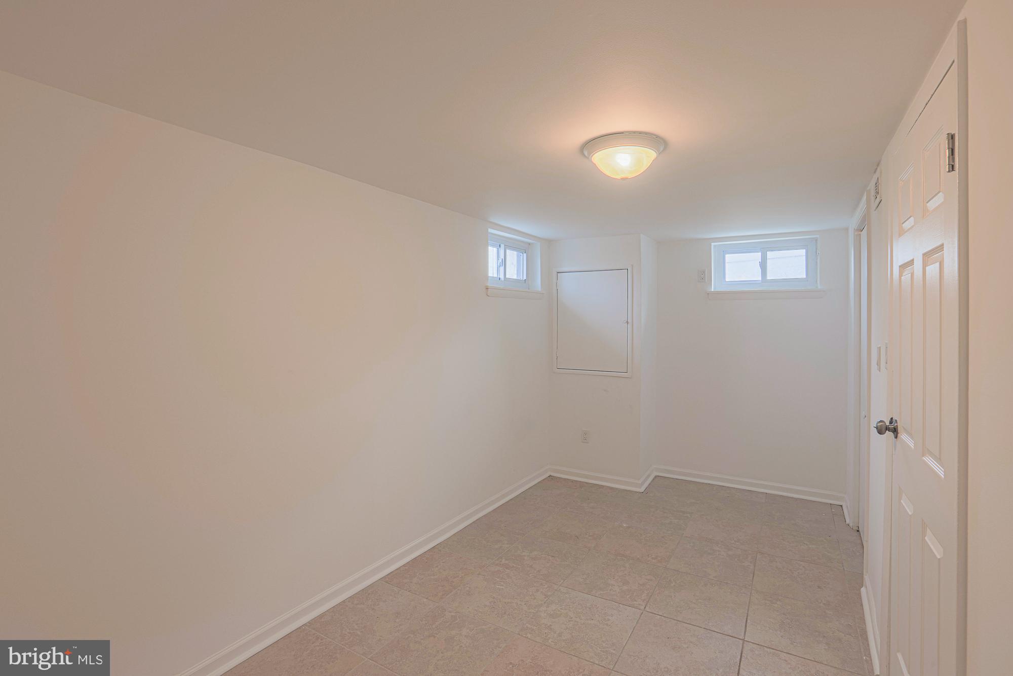 SUNRISE CEDARS - Residential