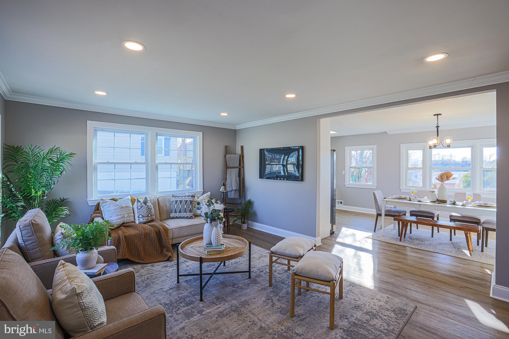 SUNRISE CEDARS - Residential