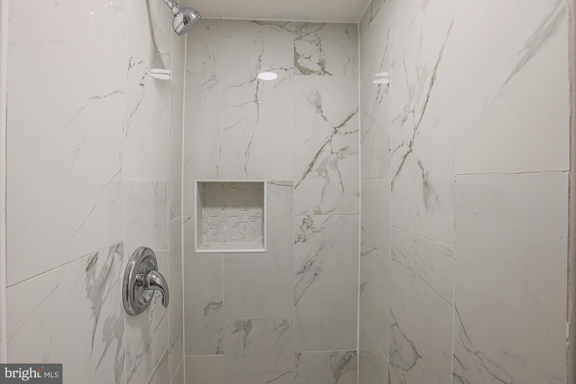 SUNRISE CEDARS - Residential