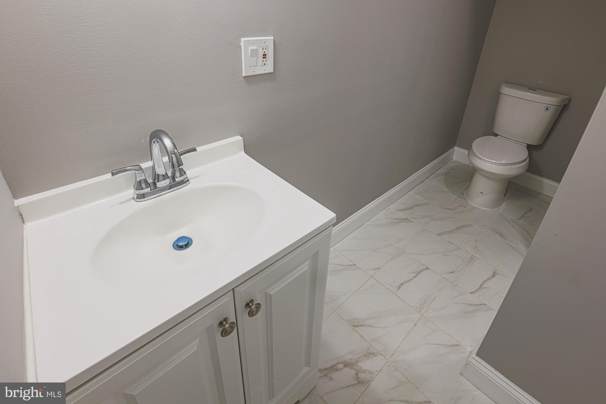 SUNRISE CEDARS - Residential