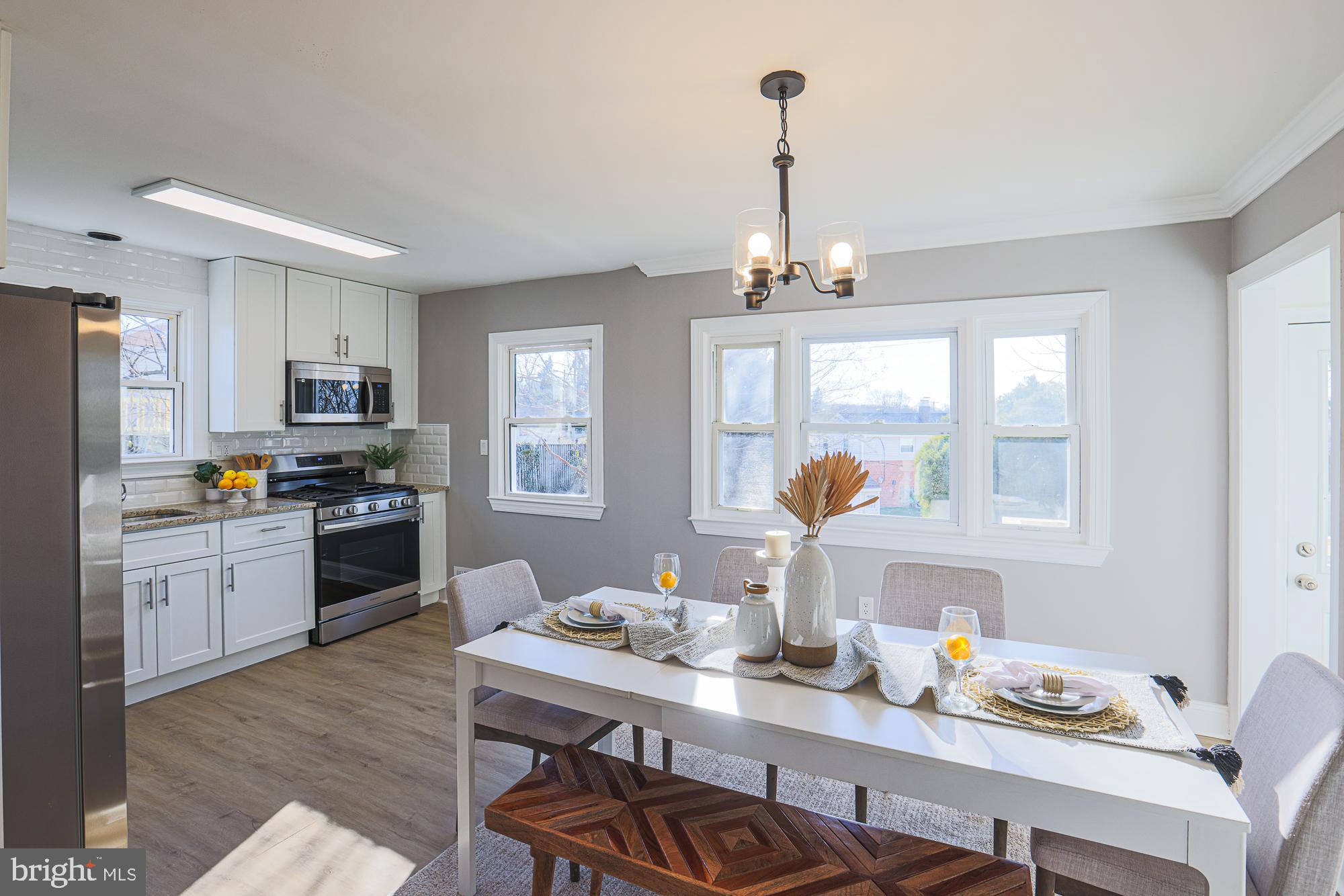 SUNRISE CEDARS - Residential