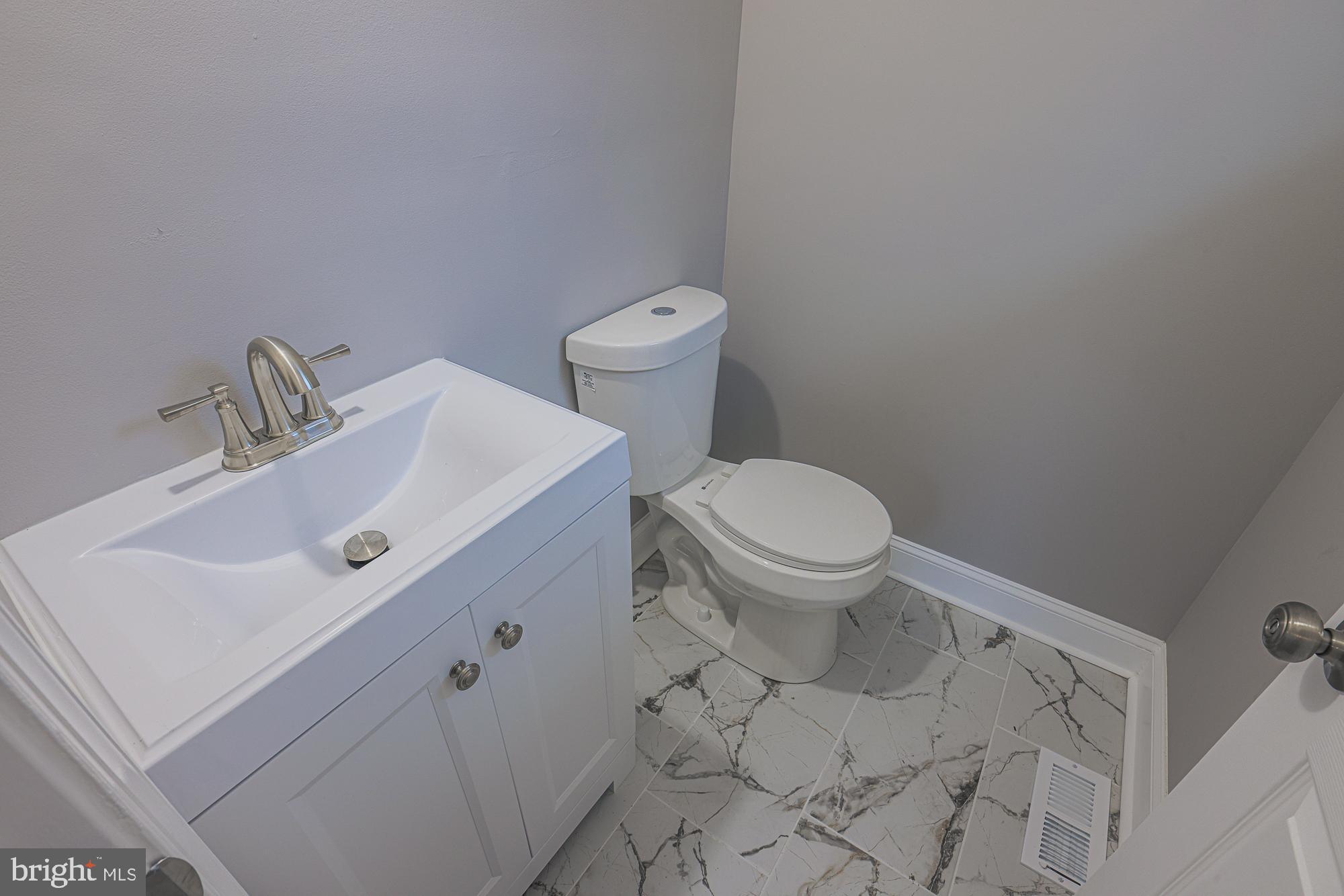 SUNRISE CEDARS - Residential