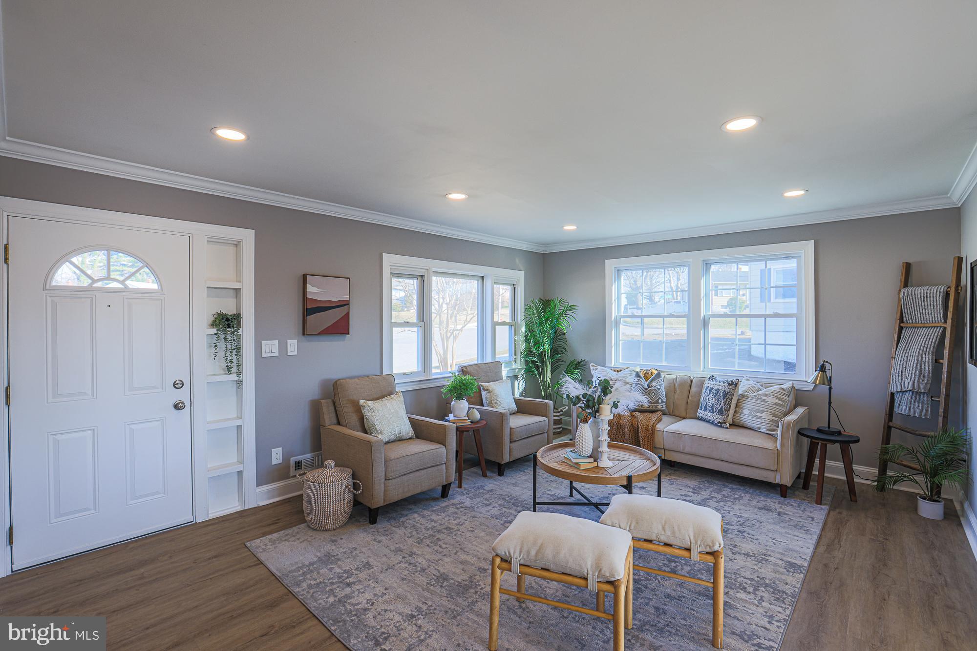 SUNRISE CEDARS - Residential