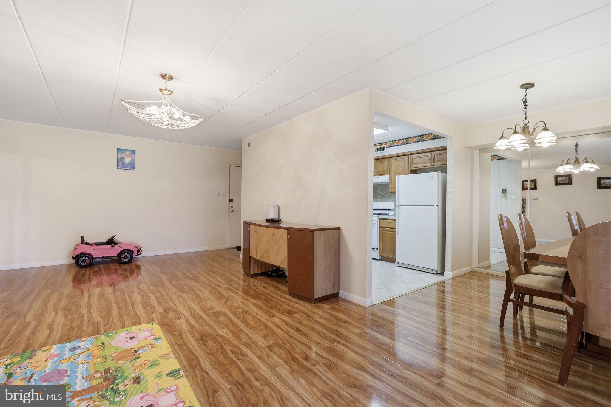 8910 KREWSTOWN ROAD 00 118