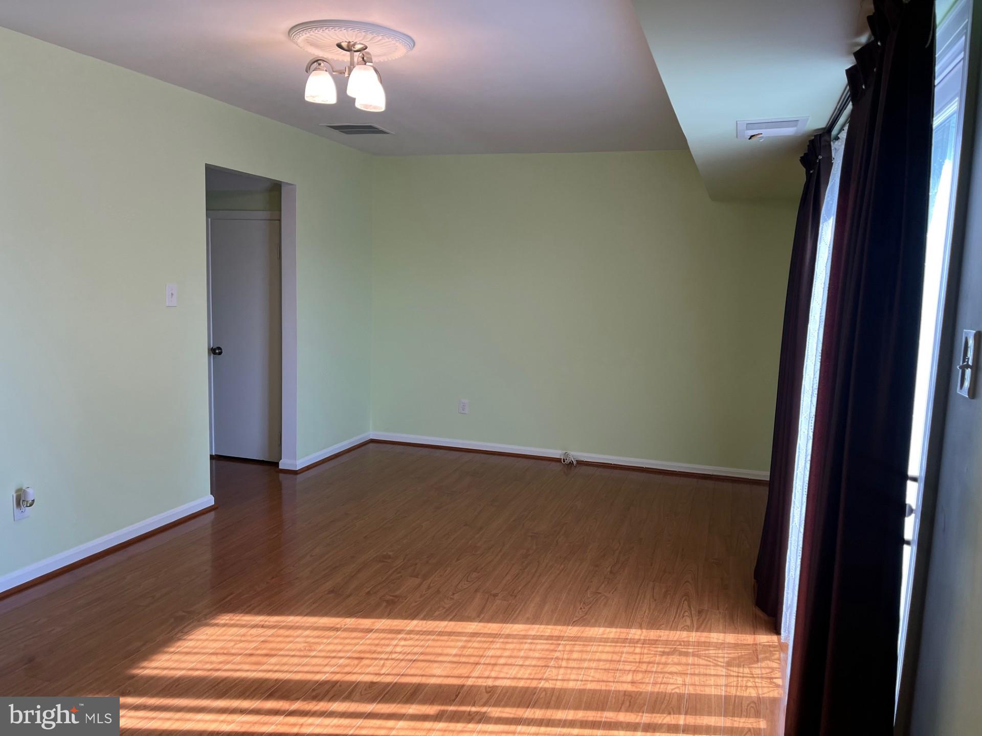 THE MEADOWS - Residential Lease