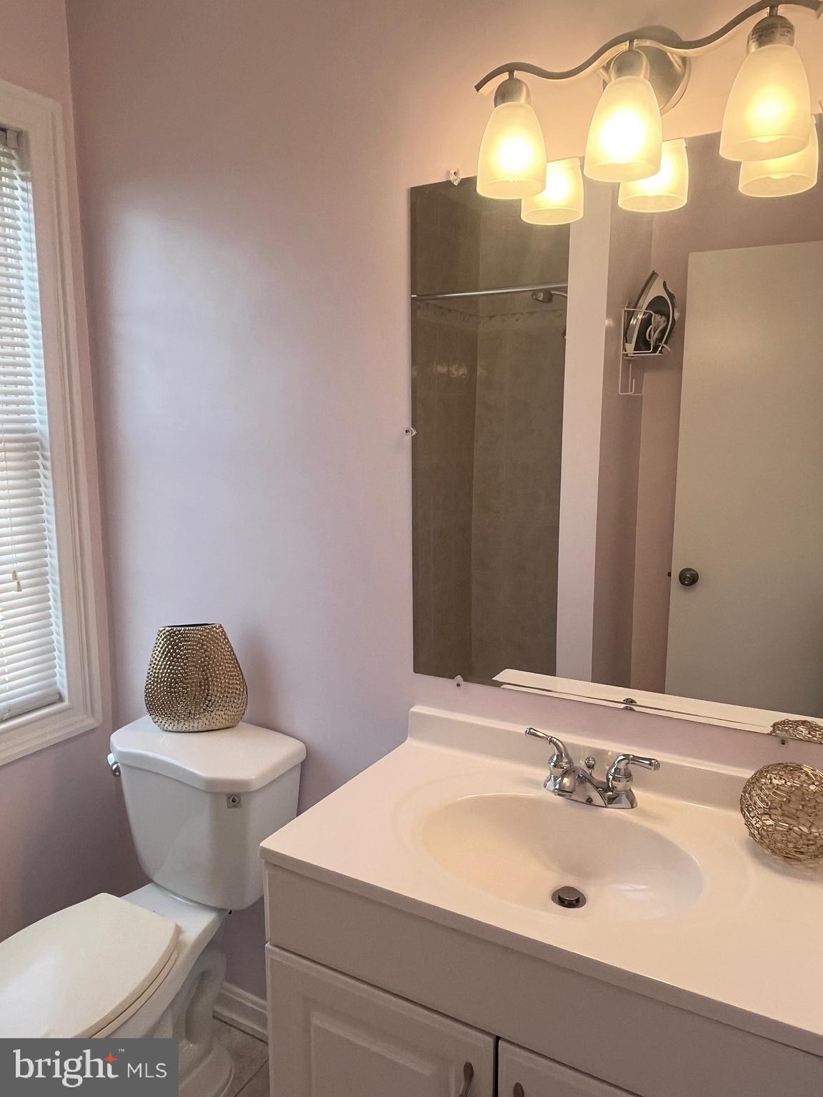 THE MEADOWS - Residential Lease