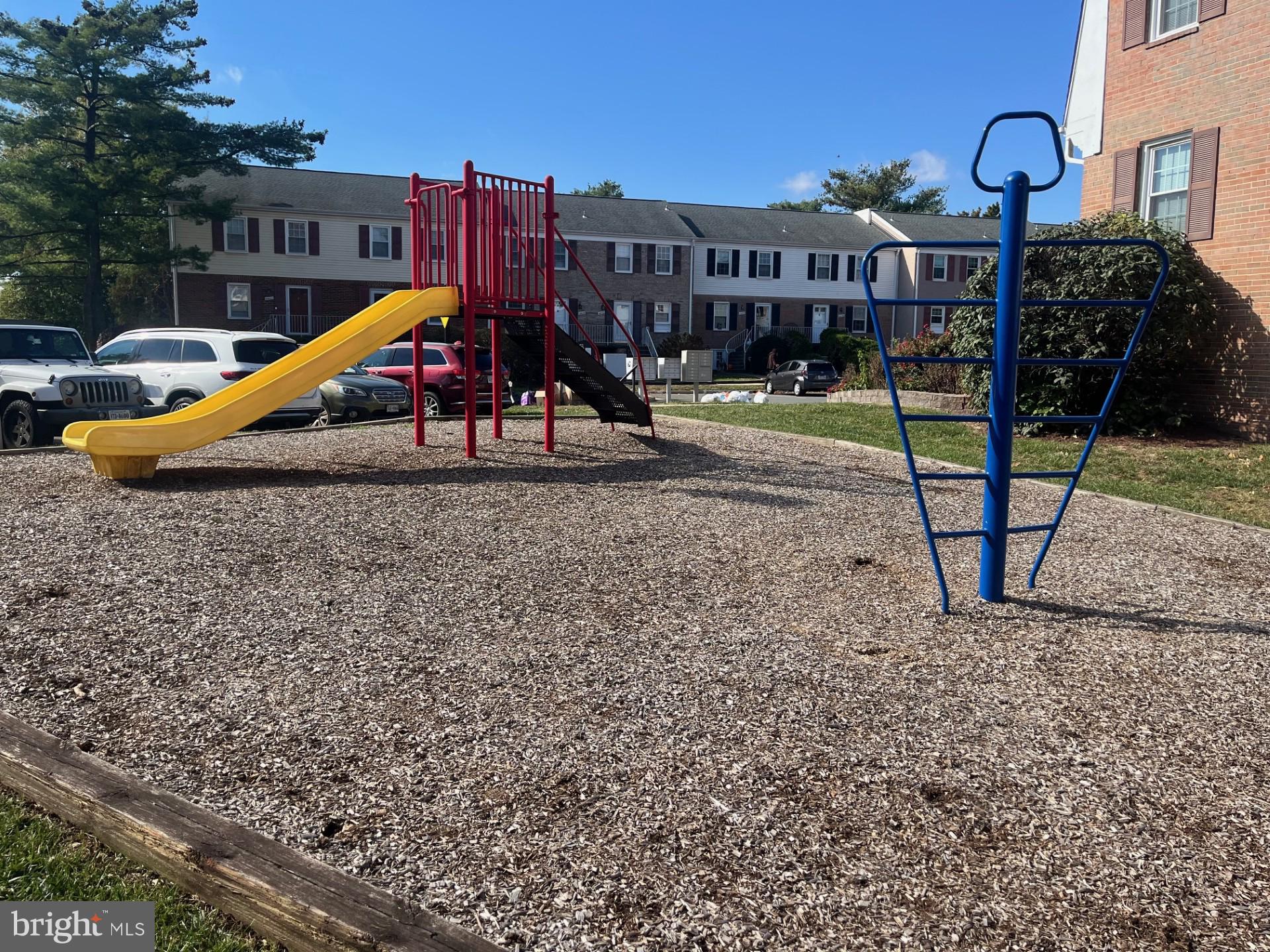 THE MEADOWS - Residential Lease