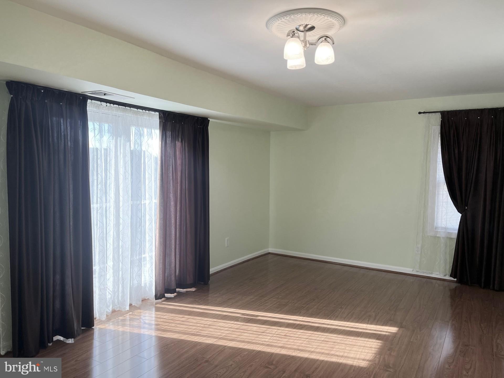 THE MEADOWS - Residential Lease