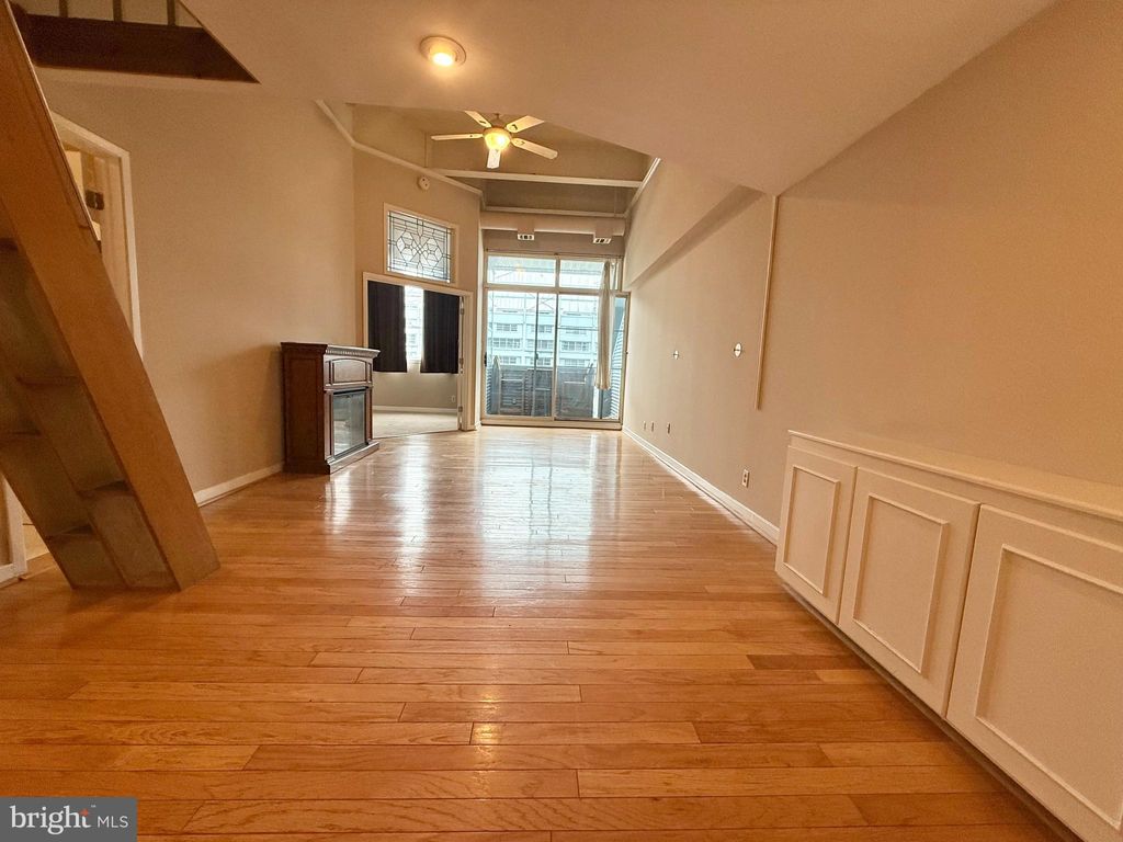 Photo of 3 N Christopher Columbus Boulevard #259, PHILADELPHIA, PA 19106 (MLS # PAPH2529258)