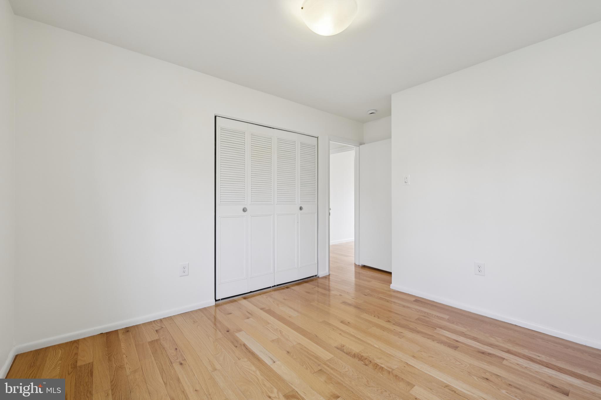 OAKLAND MILLS - Residential