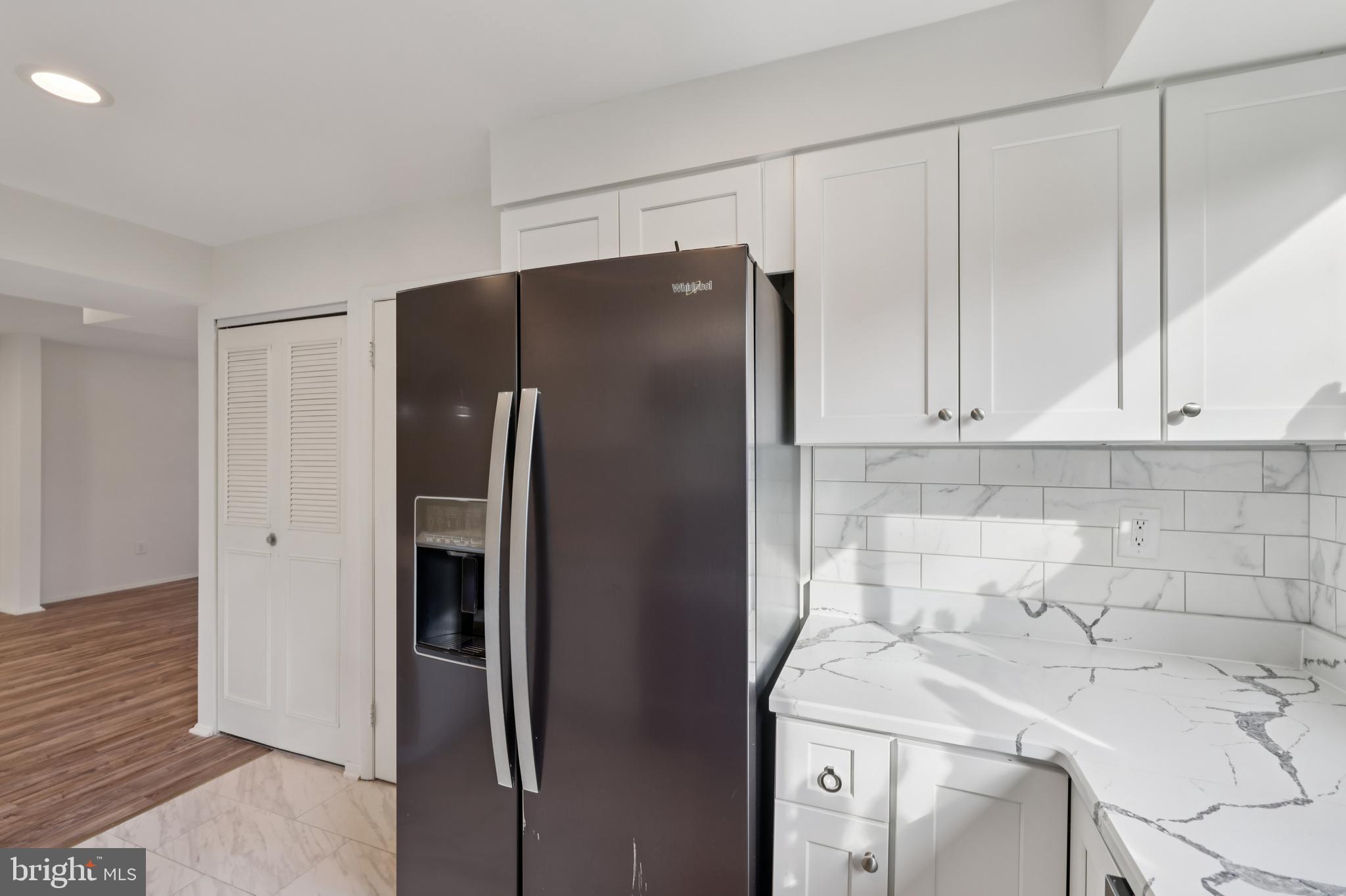 OAKLAND MILLS - Residential