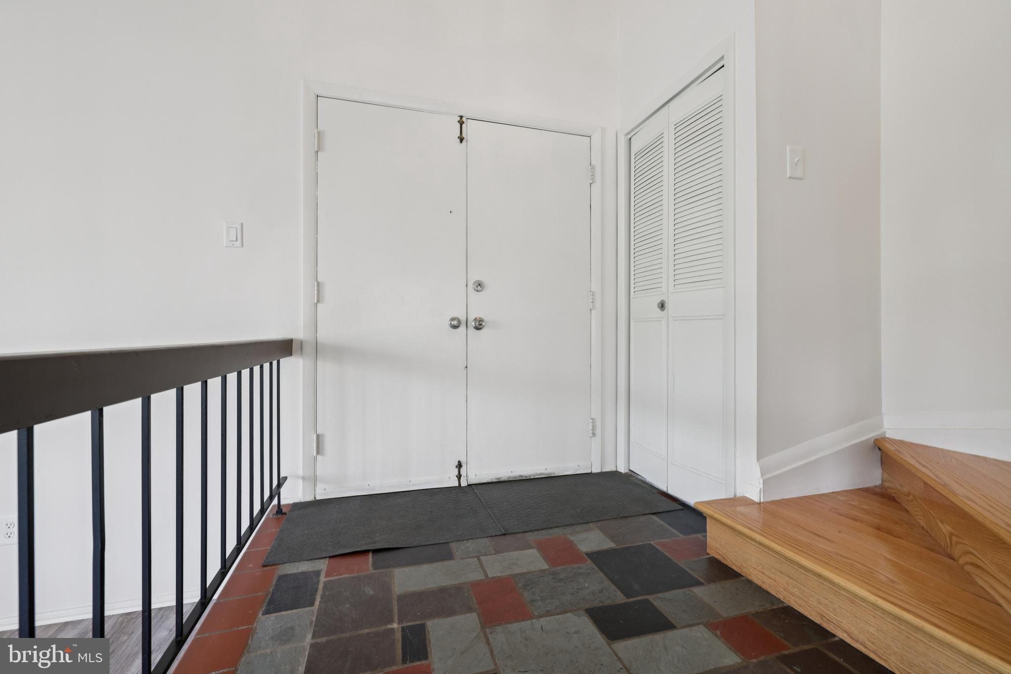 OAKLAND MILLS - Residential