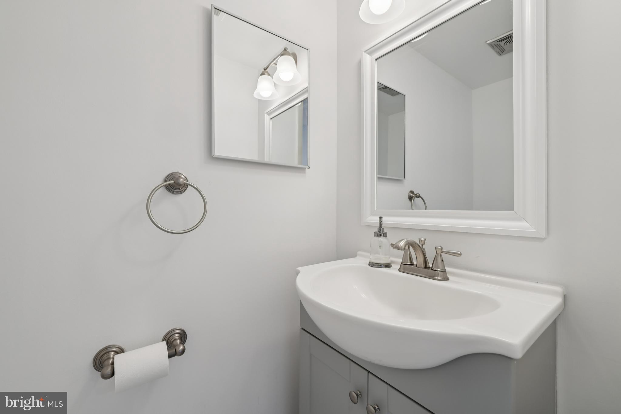 OAKLAND MILLS - Residential