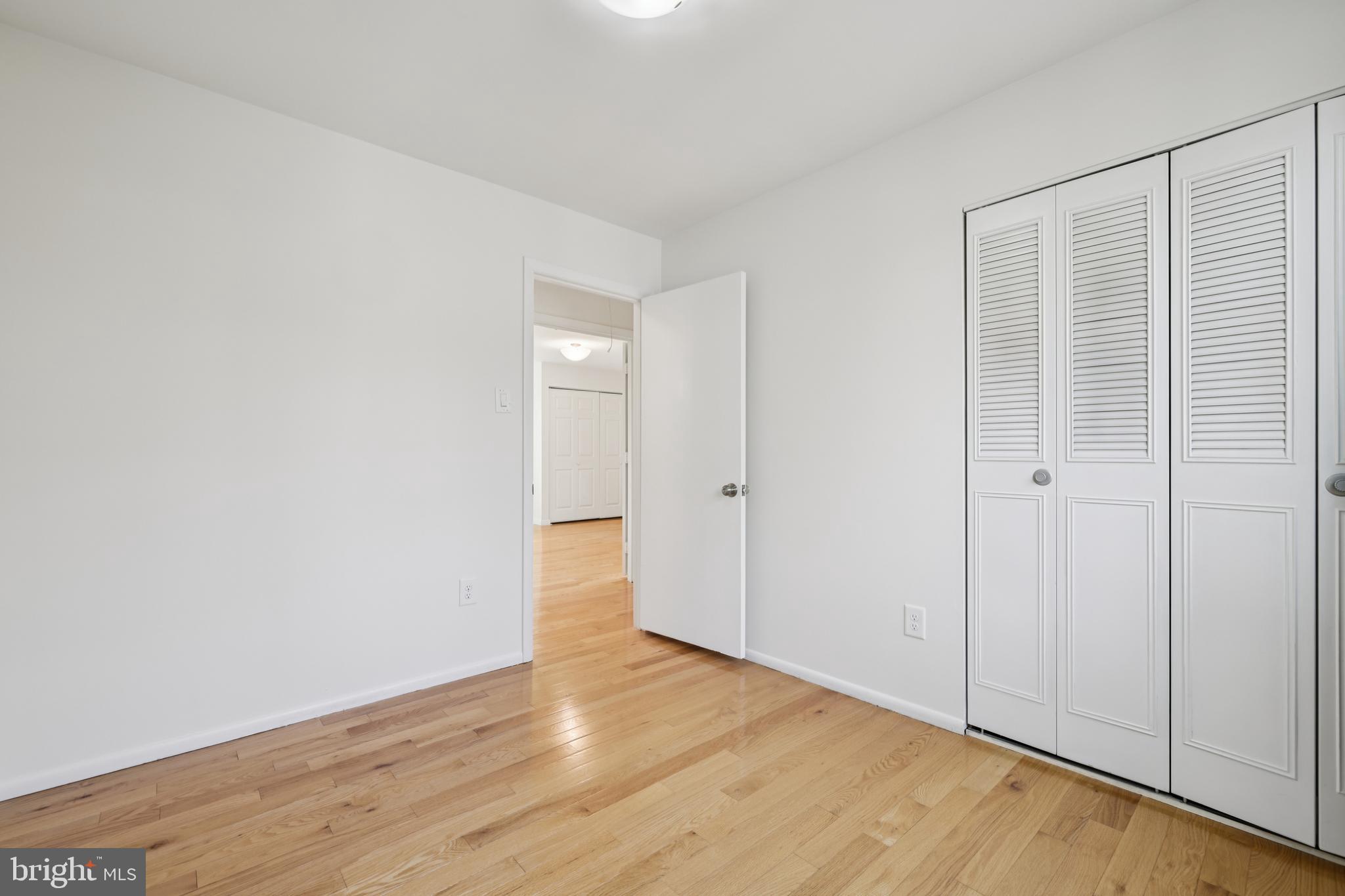 OAKLAND MILLS - Residential