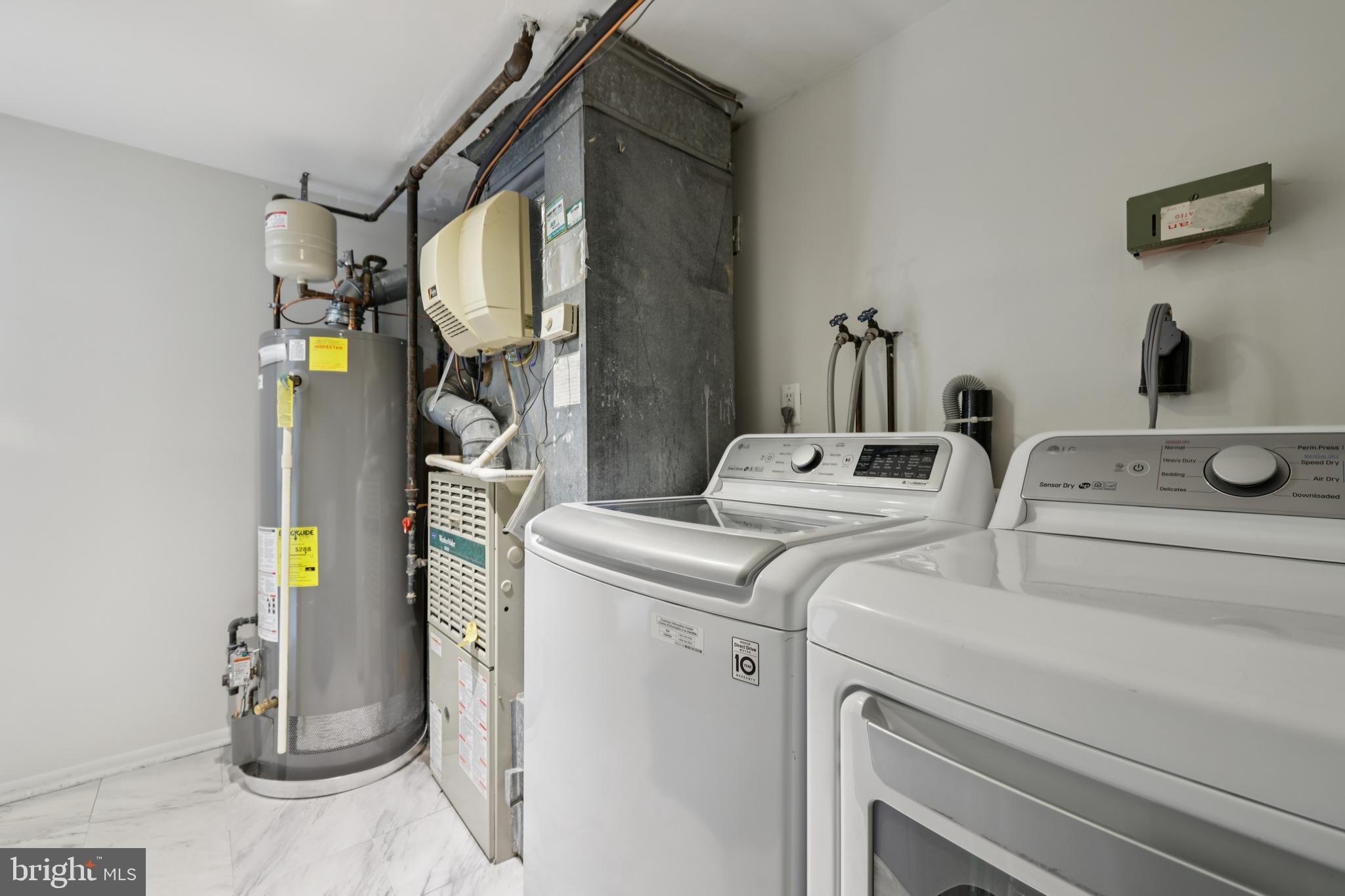 OAKLAND MILLS - Residential