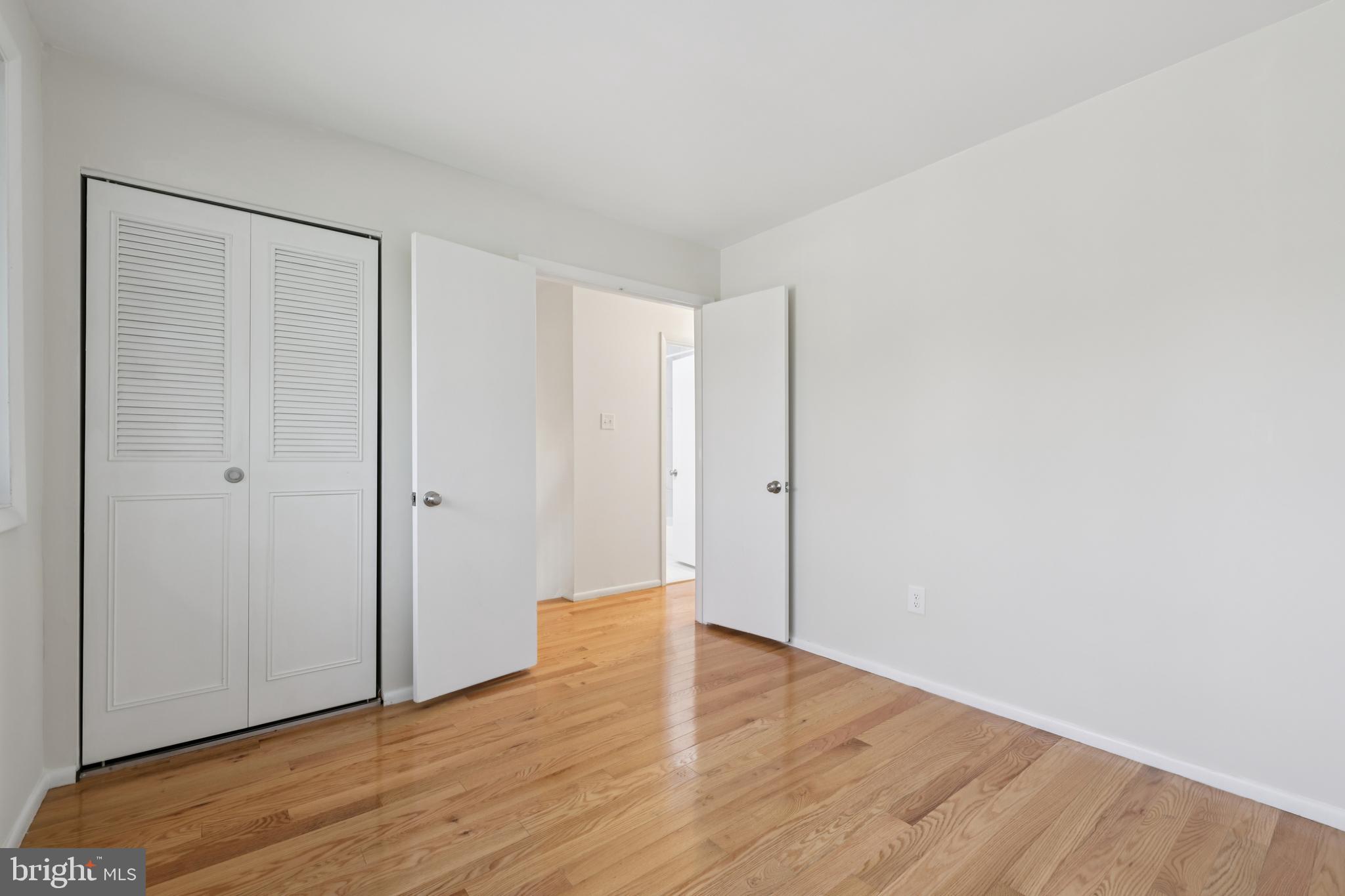 OAKLAND MILLS - Residential