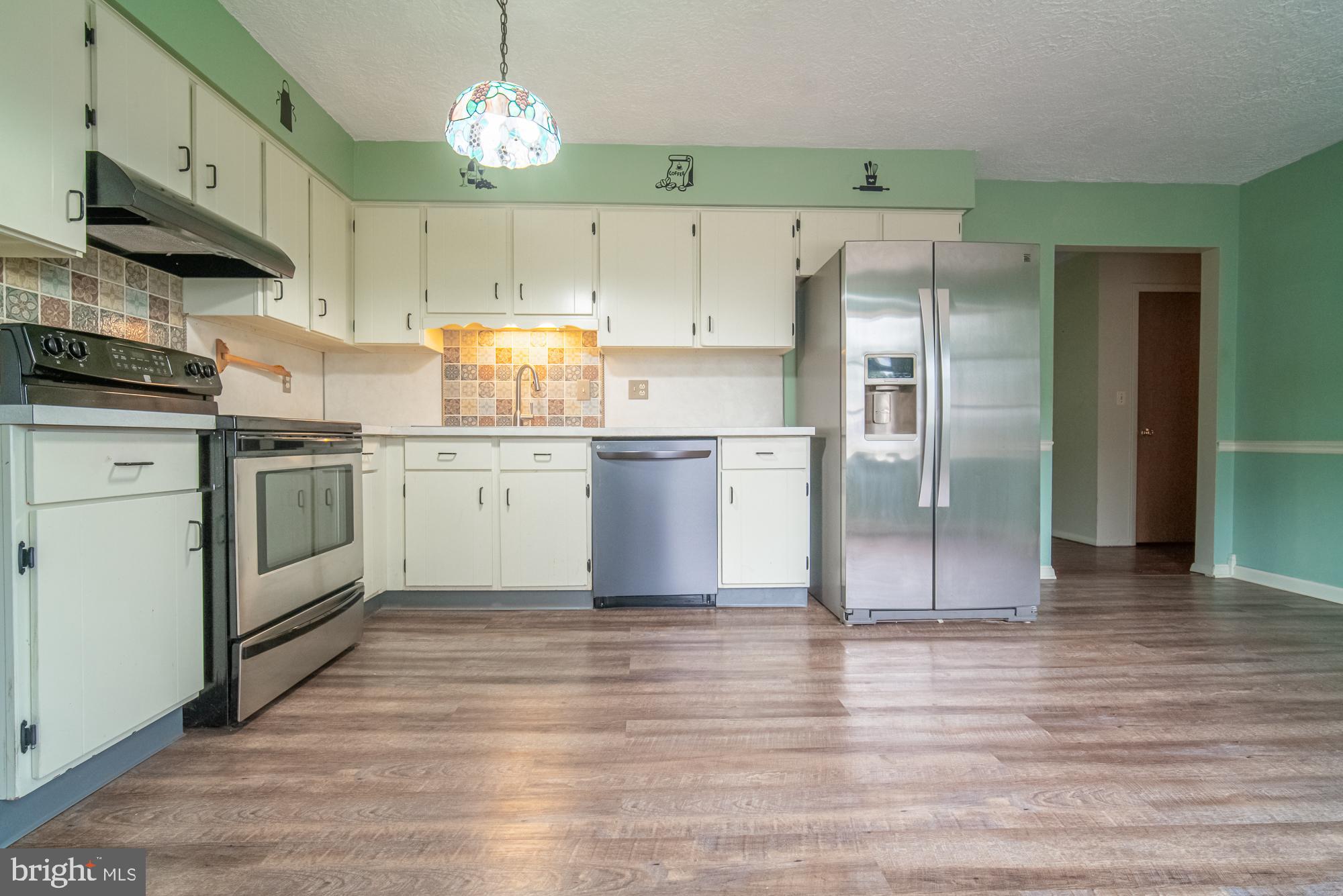 CRESTWOOD EAST - Residential