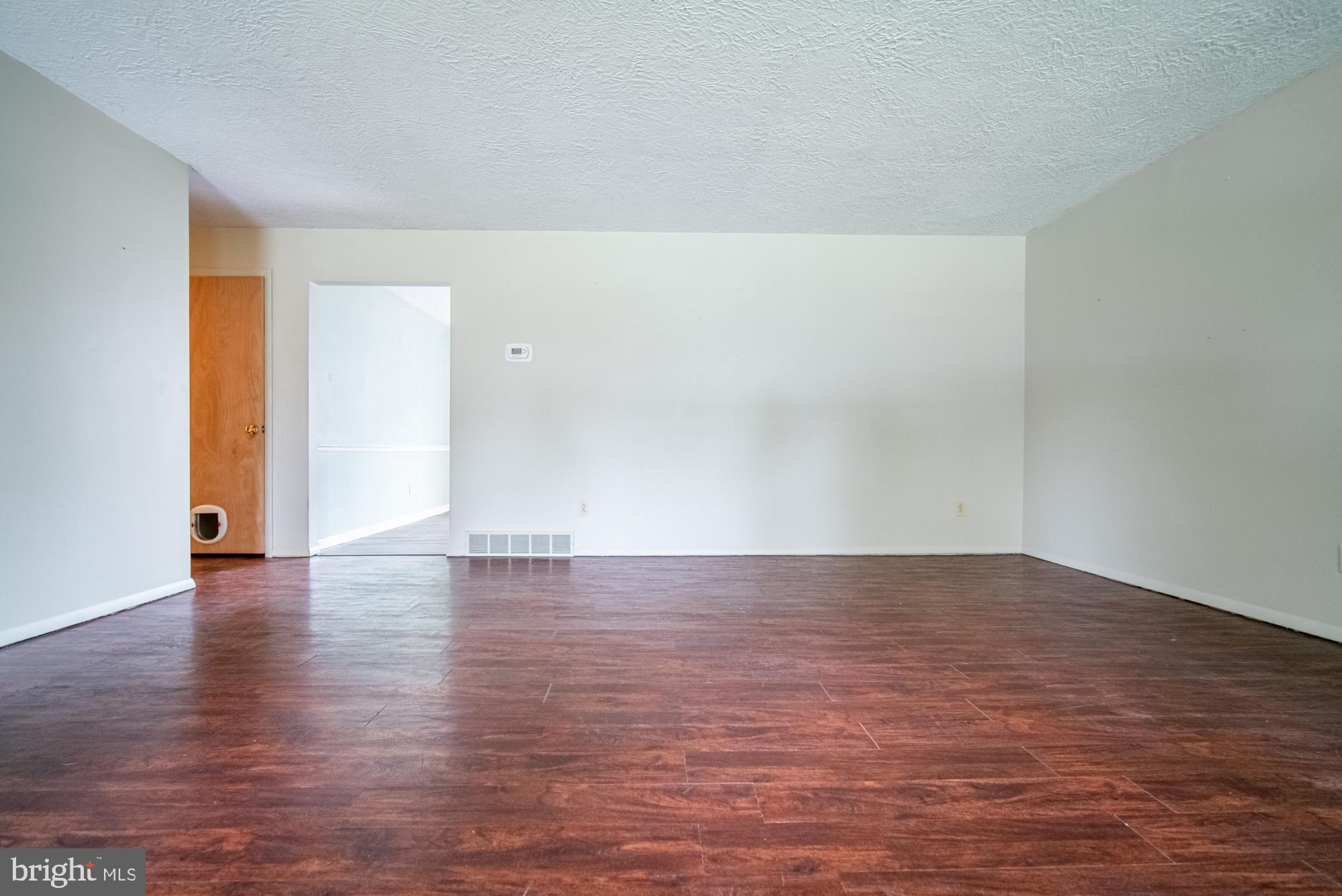 CRESTWOOD EAST - Residential