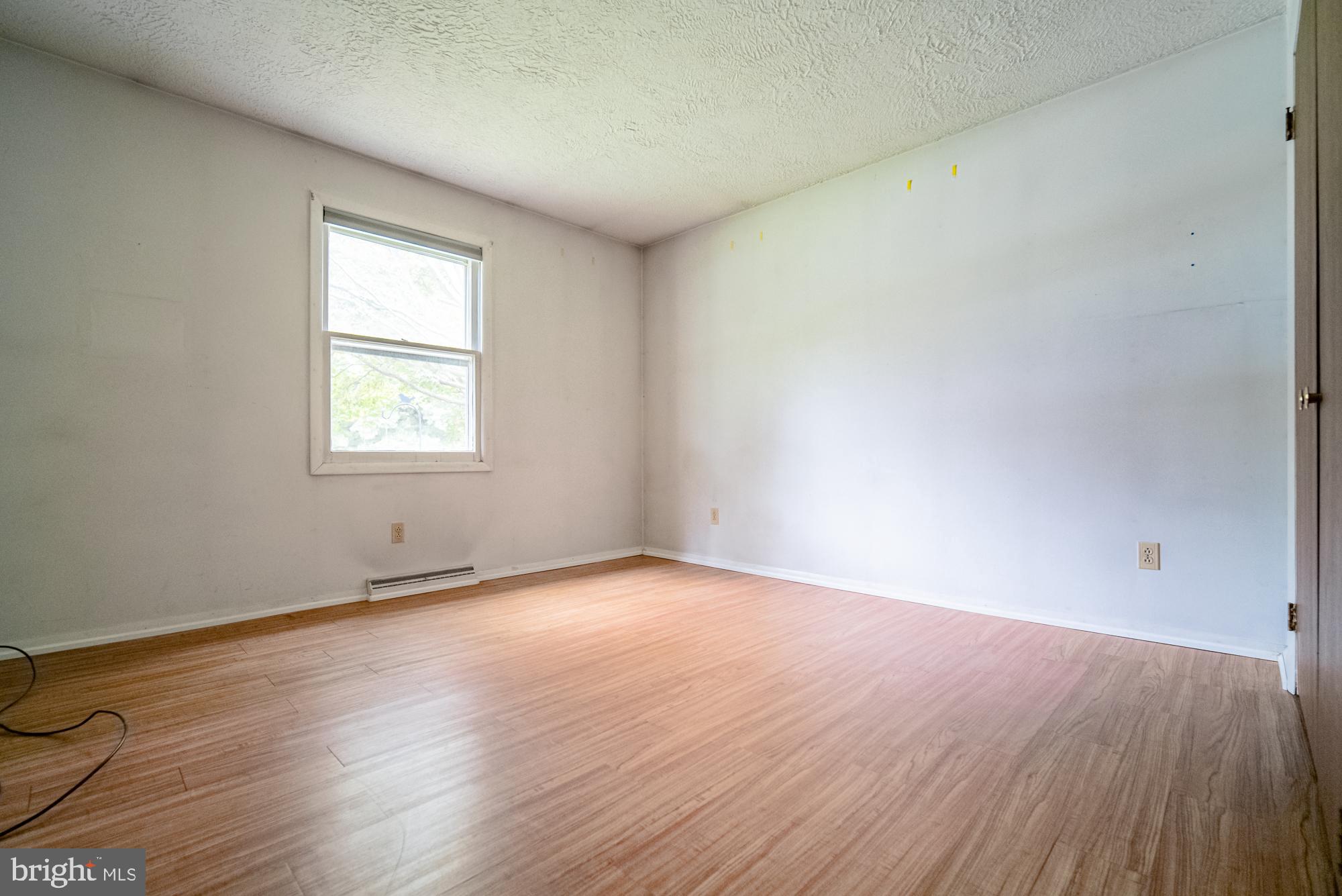 CRESTWOOD EAST - Residential