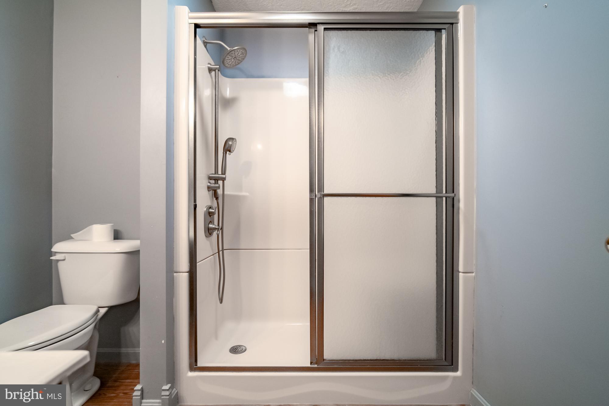 CRESTWOOD EAST - Residential