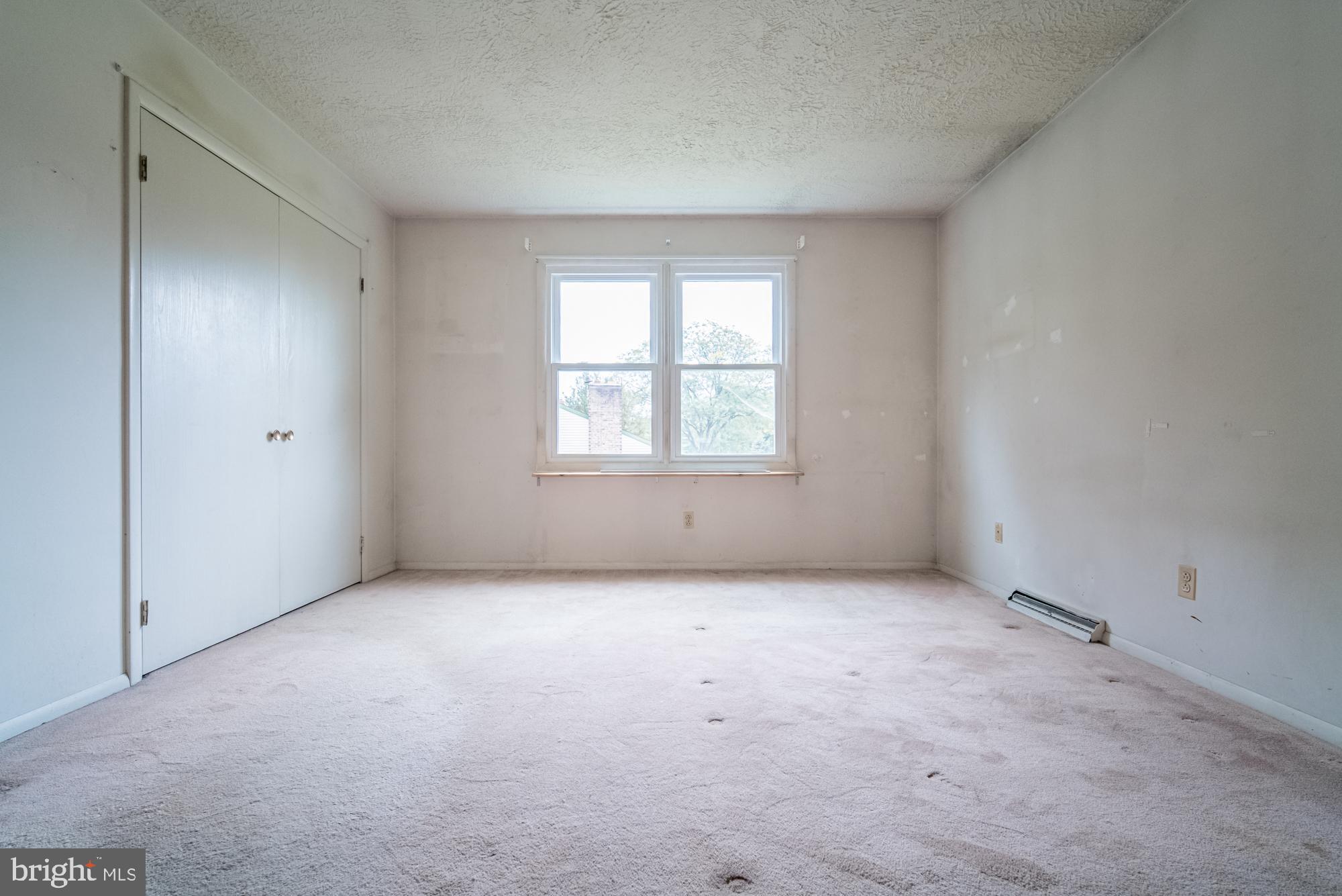 CRESTWOOD EAST - Residential