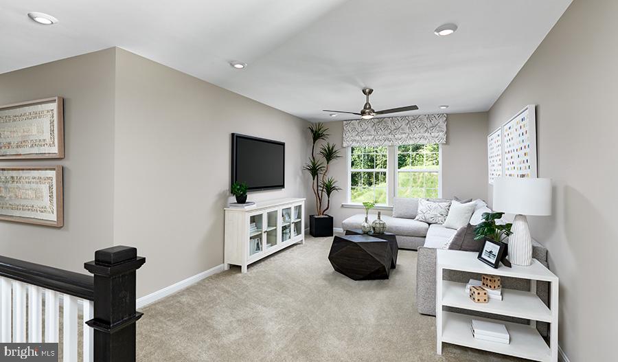 2809 WHITE TAIL DRIVE