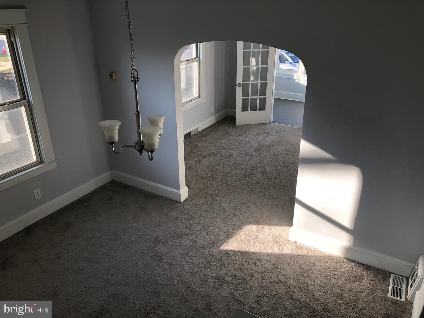 LANDSDOWNE - Residential