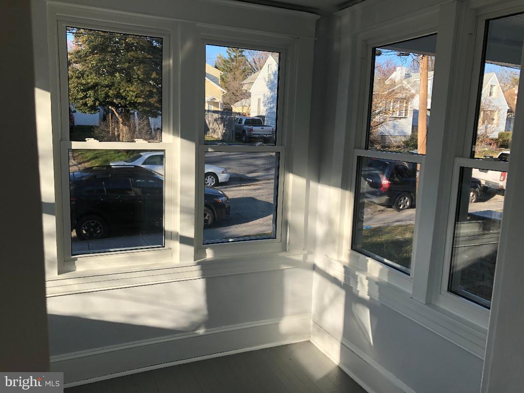 LANDSDOWNE - Residential