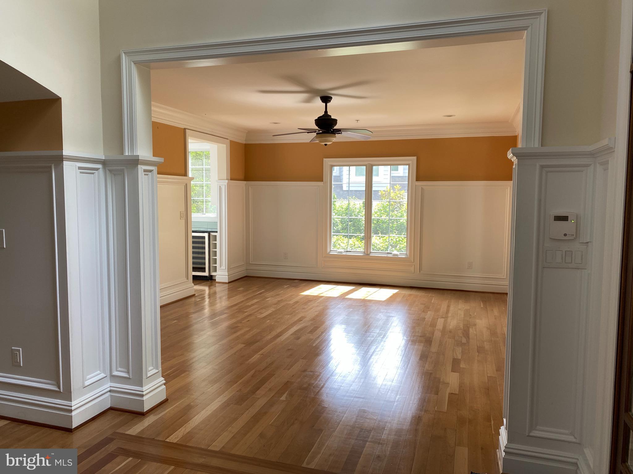 ENGLISH VILLAGE - Residential