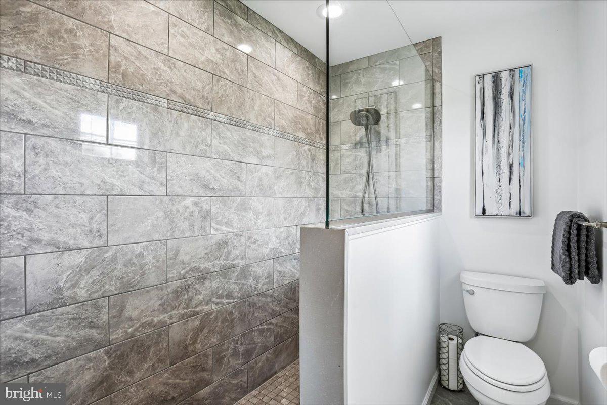 CABIN BRANCH FARM - Residential